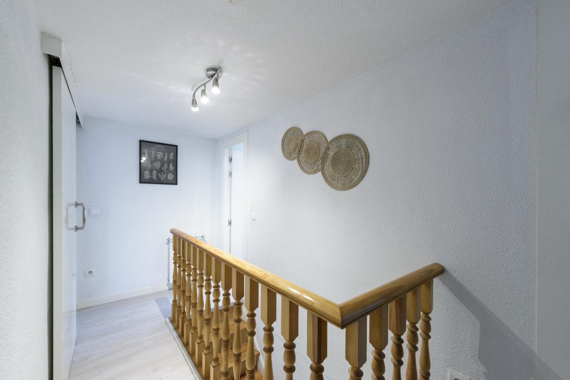 Sabadell Calle, Casa Familiar De 3 Dormitorios Con Terraza Junto Metro Fuencarral Madrid Bagian luar foto