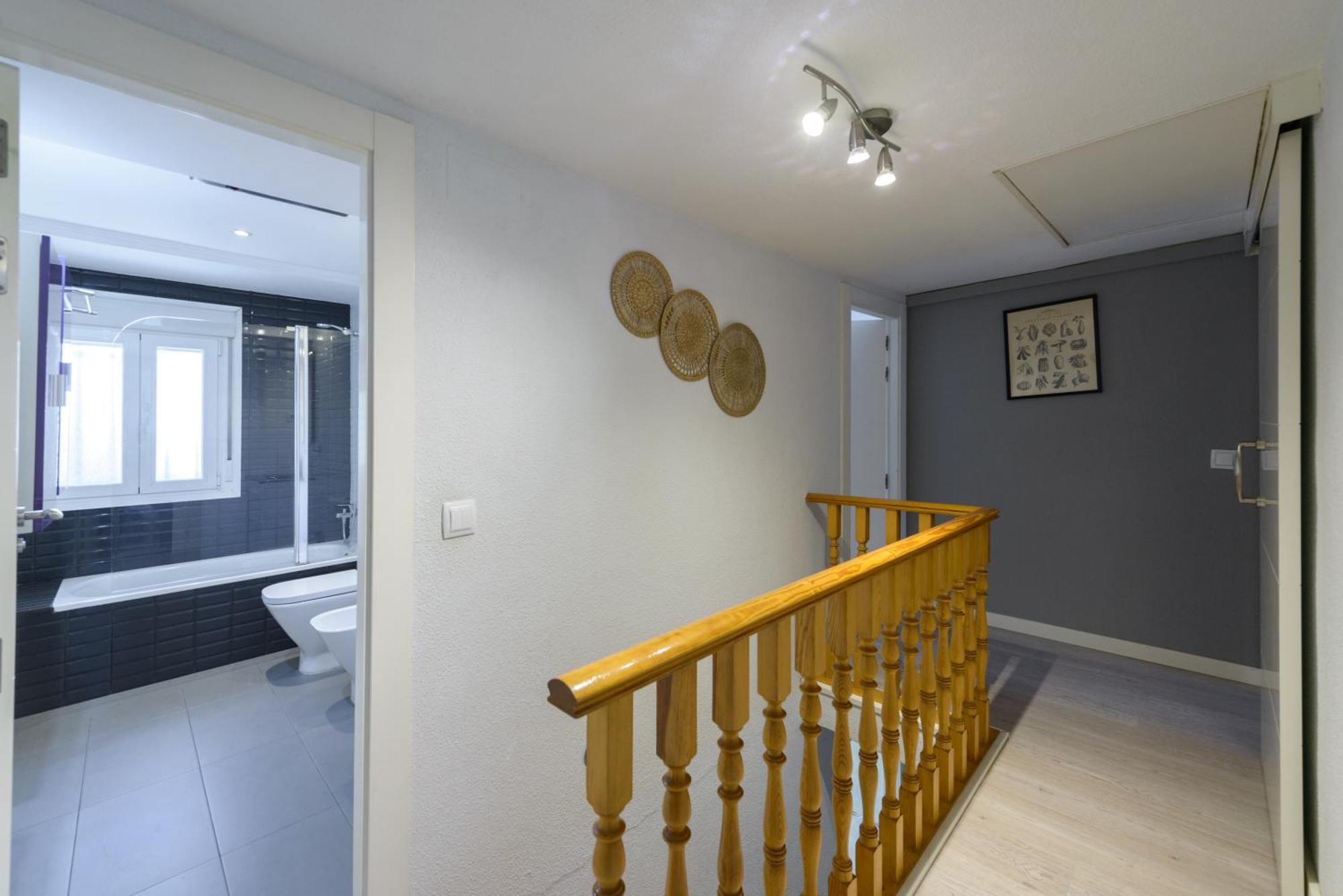 Sabadell Calle, Casa Familiar De 3 Dormitorios Con Terraza Junto Metro Fuencarral Madrid Bagian luar foto