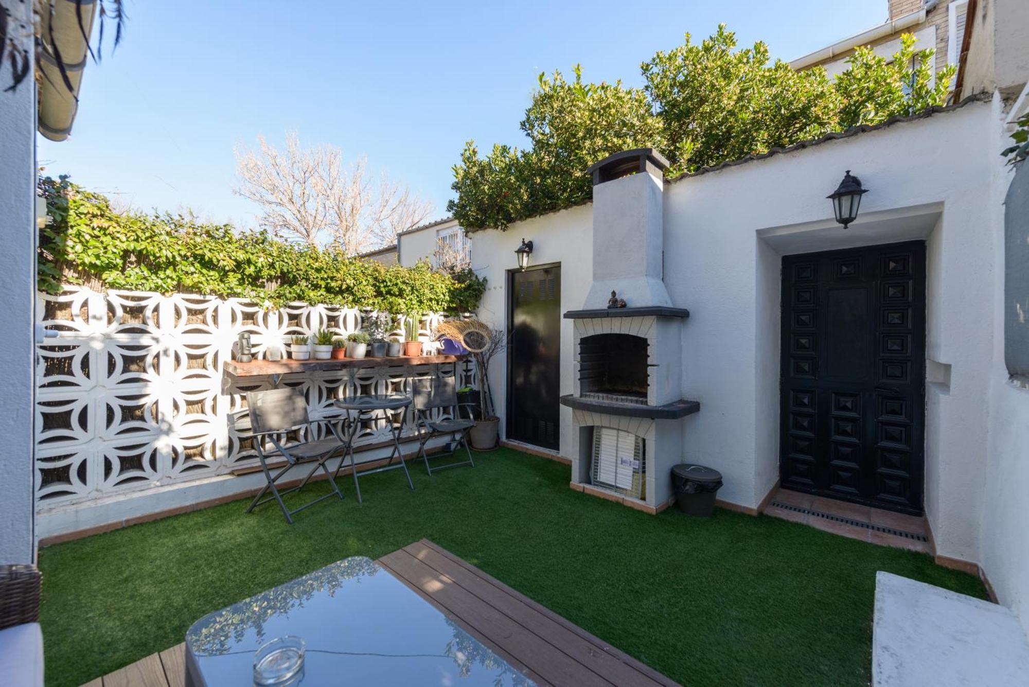 Sabadell Calle, Casa Familiar De 3 Dormitorios Con Terraza Junto Metro Fuencarral Madrid Bagian luar foto