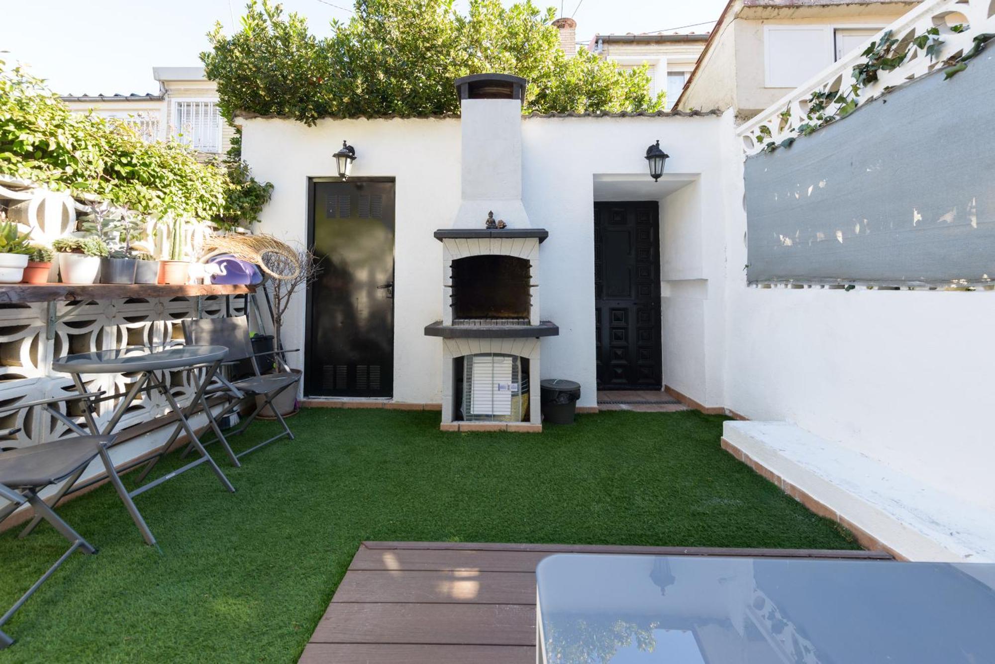 Sabadell Calle, Casa Familiar De 3 Dormitorios Con Terraza Junto Metro Fuencarral Madrid Bagian luar foto