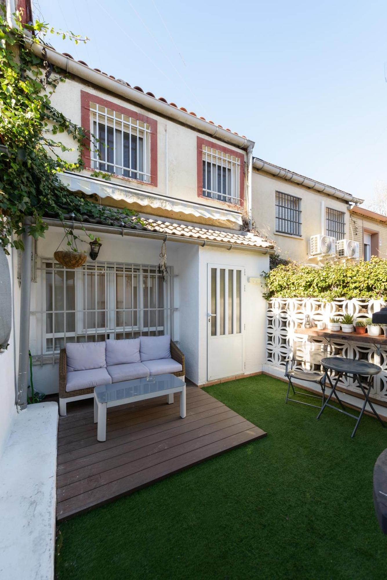 Sabadell Calle, Casa Familiar De 3 Dormitorios Con Terraza Junto Metro Fuencarral Madrid Bagian luar foto